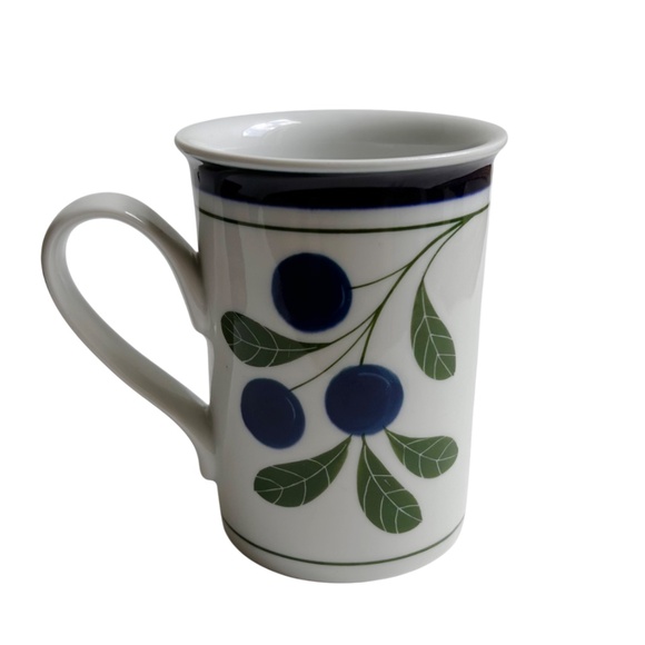 Dansk Berries Blueberry  White Coffee Porcelain Mug Looks New - Picture 1 of 6